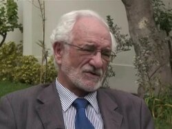 CLEAN: Gold fever wreaks havoc in Peruvian Amazon News Clip