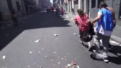 Violent clashes break out over retirement reforms in Argentina Instructional Video