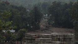 VOICED : Al menos 40 muertos por deslaves tras paso de Earl por Mexico News Clip