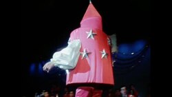 SYND 15 12 68 FASHION SHOW FOR CHRISTMAS STYLES IN TOKYO News Clip