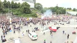 CLEAN : Anti G20 protesters gather in Hamburg News Clip