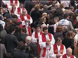 Pope arrives for mass, gets keys of city,  protest News Clip