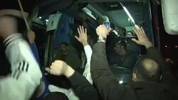 CLEAN : Convoy of evacuated Syria rebels crosses into Lebanon 3 News Clip