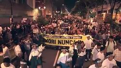 CLEAN : Tens of thousands march against Fujimori in Peru News Clip