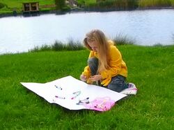 Painting girl. Stock Footage