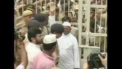 CLEAN: Indian activist launches fast, promises 'revolution' News Clip