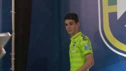 CLEAN : World Cup: Oscar jumps to defence of Croatia referee News Clip