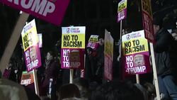 CLEAN : London: hundreds demonstrate against Trump News Clip