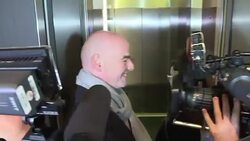 VOICED : Infantino y Salman favoritos para presidir la FIFA News Clip