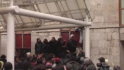 Pro-Russian protesters storm govt building; expert says crisis could become a war News Clip