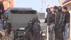 CLEAN : Tunisian forces kill one terrorist near border attack town News Clip