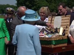 The Queen Meeting Guests A Chatsworth House News Clip