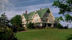 A horse-drawn buggy outside a country home in the countryside, 1908 - reenactment Stock Footage