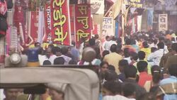 Crowds congest market streets in Diwali, India. Stock Footage