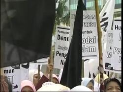 Anti cartoon protest at Danish embassy News Clip