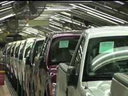 As the Republican presidential contenders shift their attention to Michigan for next week's primary, a lot of focus is on the state's economy. Detroit was one of the hardest hit cities by the recession. Robert Ray reports. Instructional Video