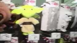 VOICED : Los millones que hace Disney con productos Star Wars News Clip