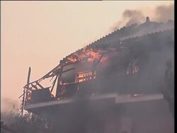 Fires reach Athens suburbs, thousands evacuated Instructional Video