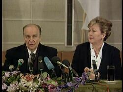 BOSNIA :PRESIDENT IZETBEGOVIC BOSNIAN PRESS CONFERENCE News Clip