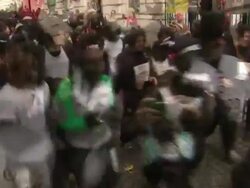 Save the Gorilla race in London News Clip