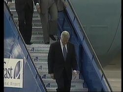N. IRELAND: BELFAST: ARRIVAL OF US PRESIDENT CLINTON (2) News Clip