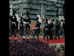 SYND 28 6 78 WEST GERMAN CHANCELLOR SCHMIDT LAYS WREATH AT CENOTAPH IN LAGOS News Clip