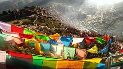 Larung Gar(Larung Five Sciences Buddhist Academy). a famous Lamasery in Seda, Sichuan, China. Stock Footage
