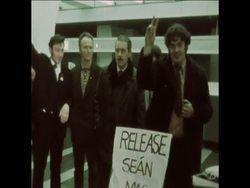 SYND 26-11-72 IRA POLITICAL WING, SINN FEIN, TAKE OVER LONDON OFFICES OF IRISH AIRLINES, AER LINGUS News Clip