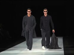 Armani stays truer to himself in classic show Instructional Video