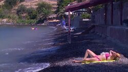 VOICED : Migracion y turismo en Lesbos News Clip