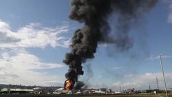 CLEAN : Israel: fuel tank catches fire at a Haifa refinery News Clip