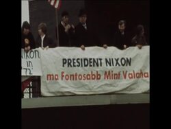 SYND 30-10-72 PRESIDENT NIXON MOTORCADE News Clip