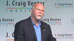 Craig Venter: Watch me unveil "synthetic life" Instructional Video