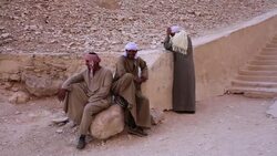 Valley of the Kings Guardians talking on the ruins Stock Footage