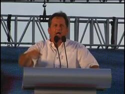 Ruling party pres candidate Herrera closes campaign ahead of election News Clip