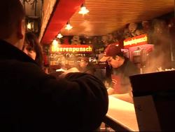 Traditional Christmas markets in the heart of Europe - Vienna News Clip