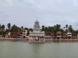 WS ZI View of Suchindram Temple in pond / Kanyakumari, Tamil Nadu, India Stock Footage