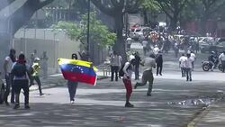 CLEAN : Police block anti Maduro protest in Caracas News Clip