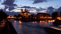 4K:Timelapse Notre Dame Cathedral at dusk in Paris, France Stock Footage