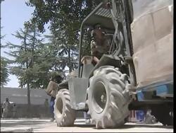 Spanish peacekeeping troops distribute medical aid News Clip