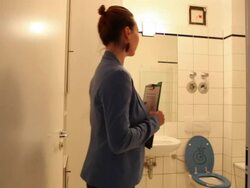 Real State Agent Showing a Bathroom Stock Footage