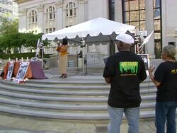  WS ZO Woman singing at  outdoor rally  AUDIO / San Francisco, United States Stock Footage