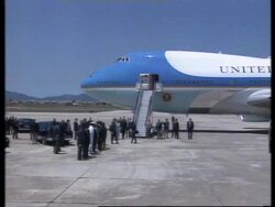 SPAIN: MAJORCA: PRESIDENT CLINTON &amp; HILLARY CLINTON ARRIVE News Clip