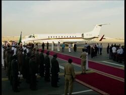 WRAP  Arrivals for the OPEC summit ADDS Chavez News Clip