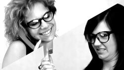 gossip girls Stock Footage