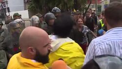 VOICED : Diputados opositores chocan con militares en Venezuela News Clip