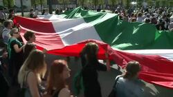 CLEAN : Hungarian Jews march in memory of Holocaust News Clip