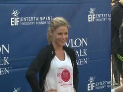 Julie Bowen at 20th Annual EIF Revlon Run/Walk For Women 5/11/2013 in Los Angeles, CA.(Footage by WireImage Video/Getty Images Entertainment Video) Stock Footage