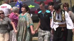 VOICED : Bull fights help ease Bosnias ethnic News Clip