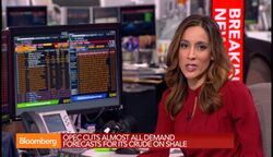 Jobless Claims Fall by 10K; OPEC Cuts World Oil Outlook News Clip